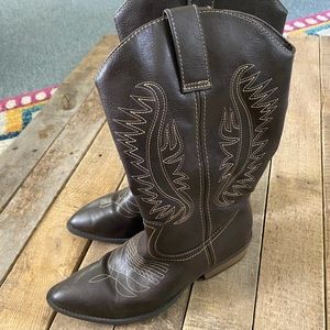 Rampage Brown Cowboy Boots